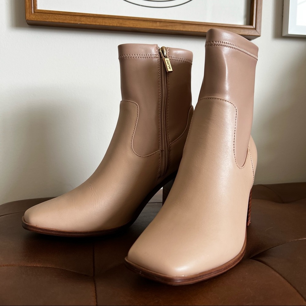 Aldo Marta in Tan